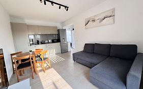 Studio In 2 Mai,Quiet,Spacious,Garden,Separate Bedroom - Donilads Properties - Home Everywhere